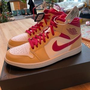 Nike Air Jordan 1 Mid
